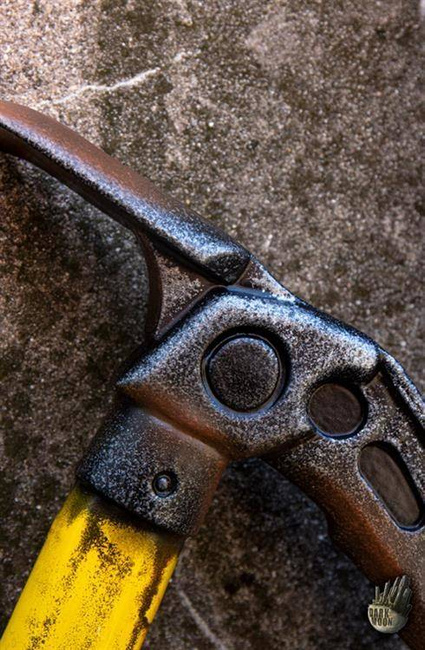 Ice Axe - Yellow - 63 cm