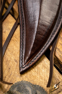 Ranger Knife & Scabbard - Left - Brown