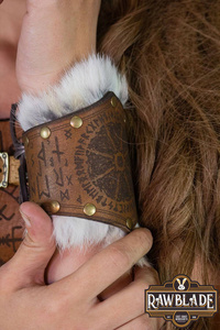 Freya Bracers