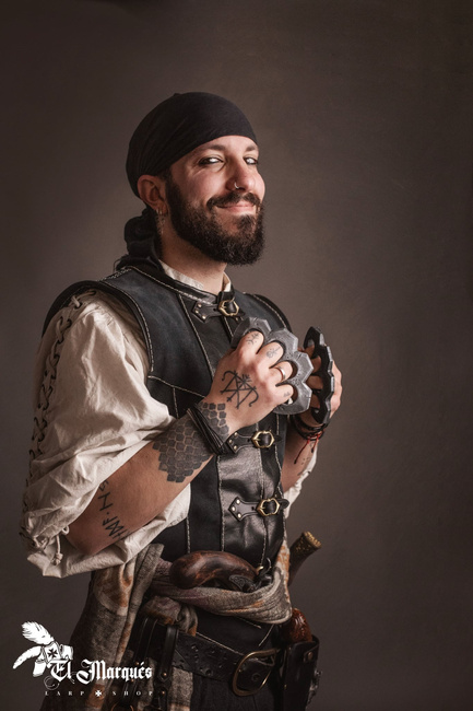 Knuckle - bezpieczny kastet