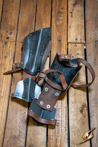 Dreki Armguards - Matte Polish/Epic Dark