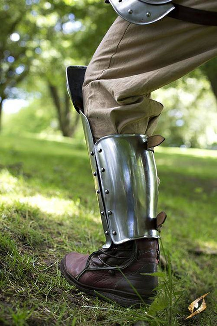 Enclosed Leg Protection