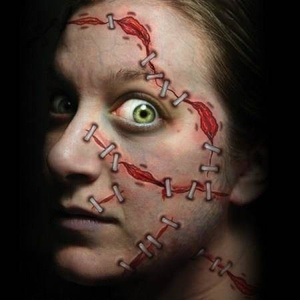 Stapled Tattoo - tatuaż tymczasowy