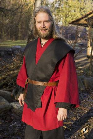 Tabard Luke - Epic Black