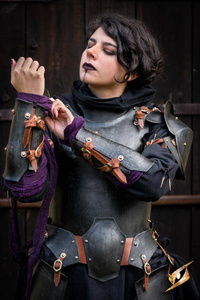 Renegade Vambrace - Epic Dark