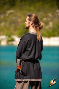 Fimbul Tunic - Black