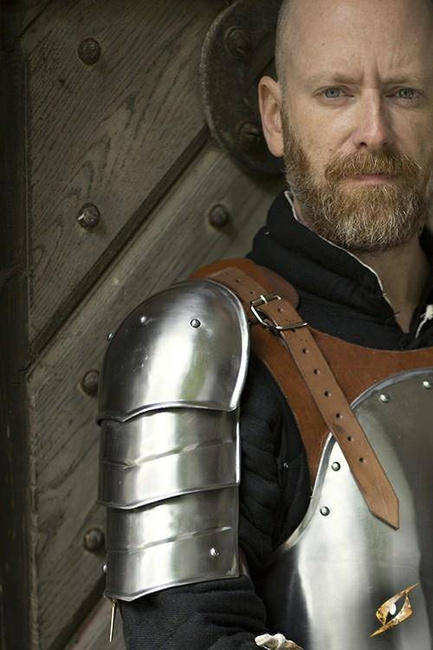 Shoulder Plate Mercenary - Polished Steel