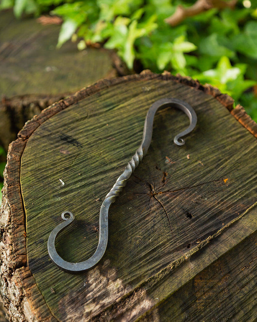 Gudrun Iron Hook Large Twisted - żelazny haczyk