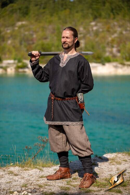 Fimbul Tunic - Black