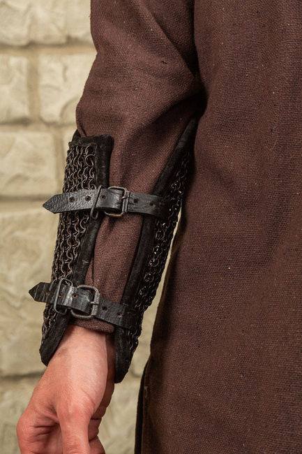 Connor Chainmail Bracers - Browned