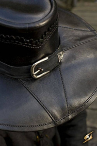 Witch Hunter Hat - Black