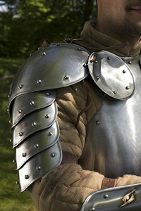 Shoulder Plates Warrior - Polished Steel