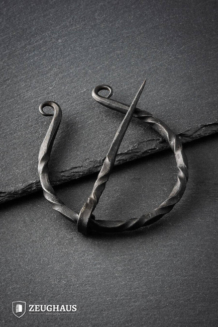 Handforged Fibula 7,5 cm - fibula w kształcie półksiężyca