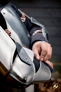 Soldiers Arm Protection - Polished Steel