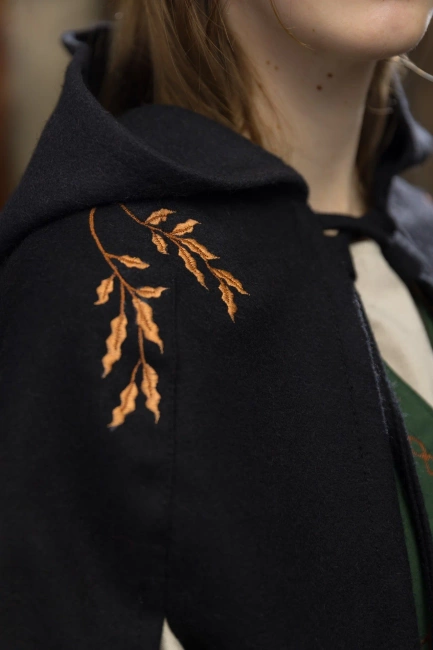 Cape Aric - Wool - Black