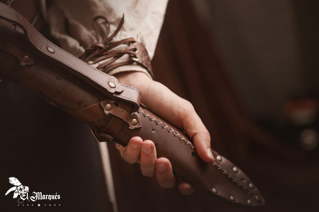 Leather dagger scabbard - Black - pochwa na sztylet