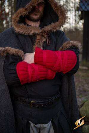 Padded Squire Bracers - Red - pikowane karwasze