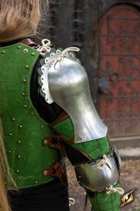 Splint Shoulders - Green