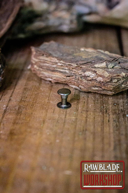 Old Gold Rivet - Small