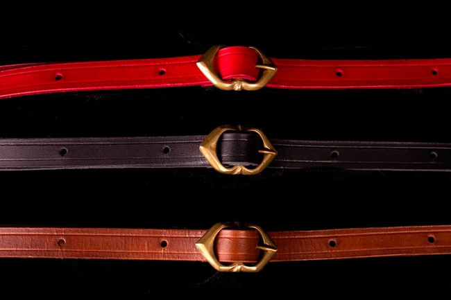 Slim medieval belt - Red - skórzany pas
