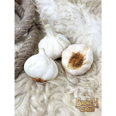 Throwing Garlic x3 - trzy główki czosnku