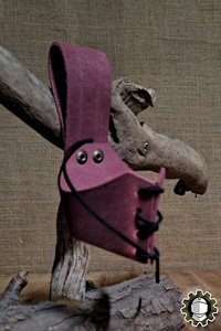 New Blood Horn Holder - Red