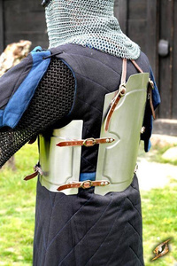 Char-a'ina - Polished Steel