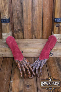 Vryla Split Leather Bracelets - Red