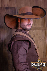 Toledano's half wing hat - Weathered