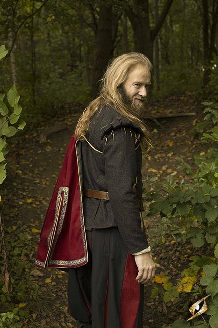 Cape Aramis - Dark Red