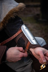 Padded Squire Bracers - Brown - pikowane karwasze