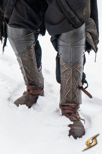 Raider Leg Guards - Epic Dark/Rust Patina