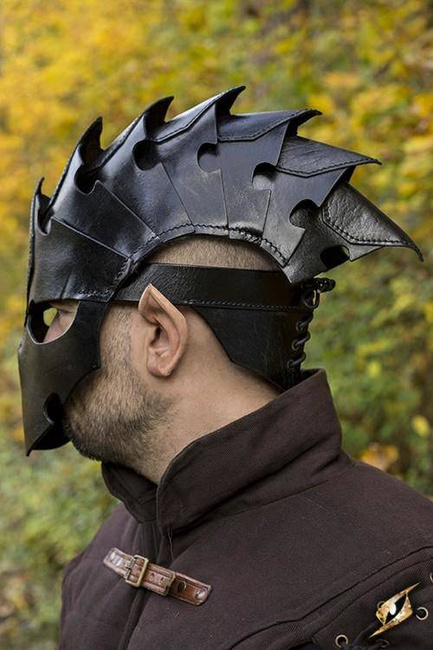 Assassin Helmet - Black