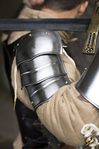 Shoulder Plate Mercenary - Polished Steel