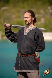 Fimbul Tunic - Black