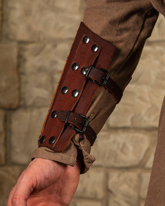 Erend Bracers - Brown