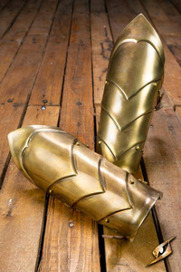 Illumine Bracers - Brass