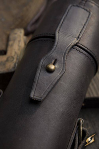 Scroll Holder - Black