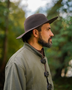 Felted Hat With Wide Brim Black  -  średniowieczny kapelusz z szerokim rondem