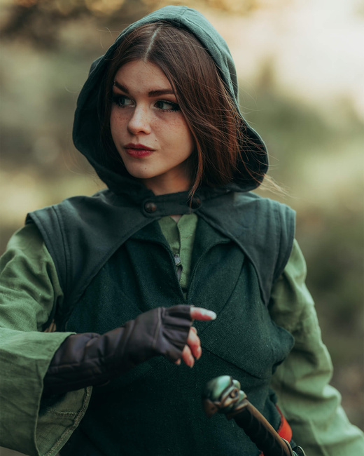 Galatea hood canvas Green - kaptur z krótkim bolerkiem