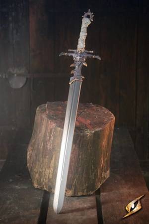 Marauder Sword - Purple - 107 cm