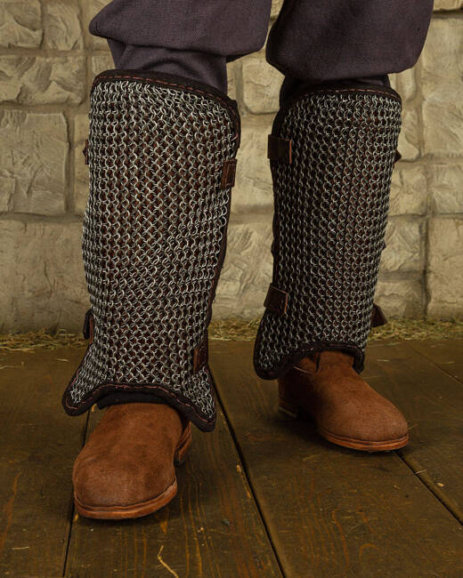 Connor chainmail greaves - Blank