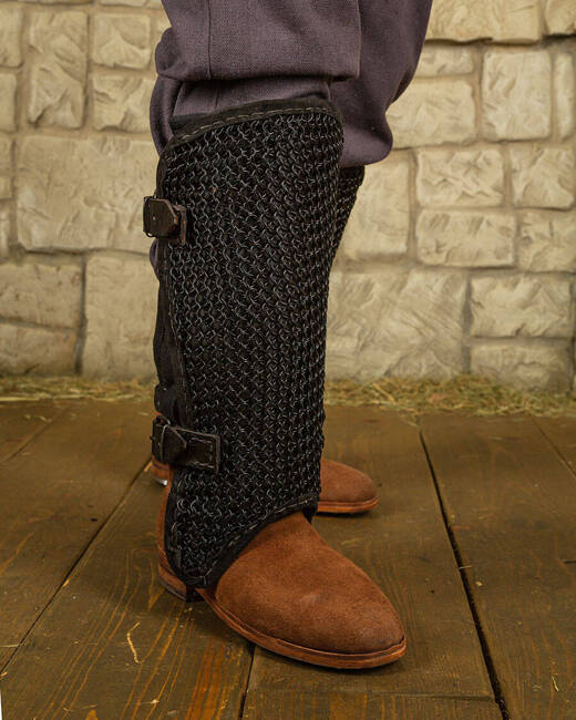 Connor chainmail greaves - Browned