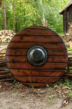 Drang Shield - Wood - 70 cm