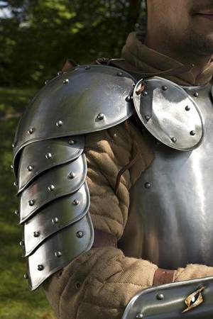 Shoulder Plates Warrior - Polished Steel