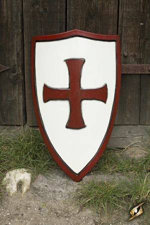 Templar Shield red / white